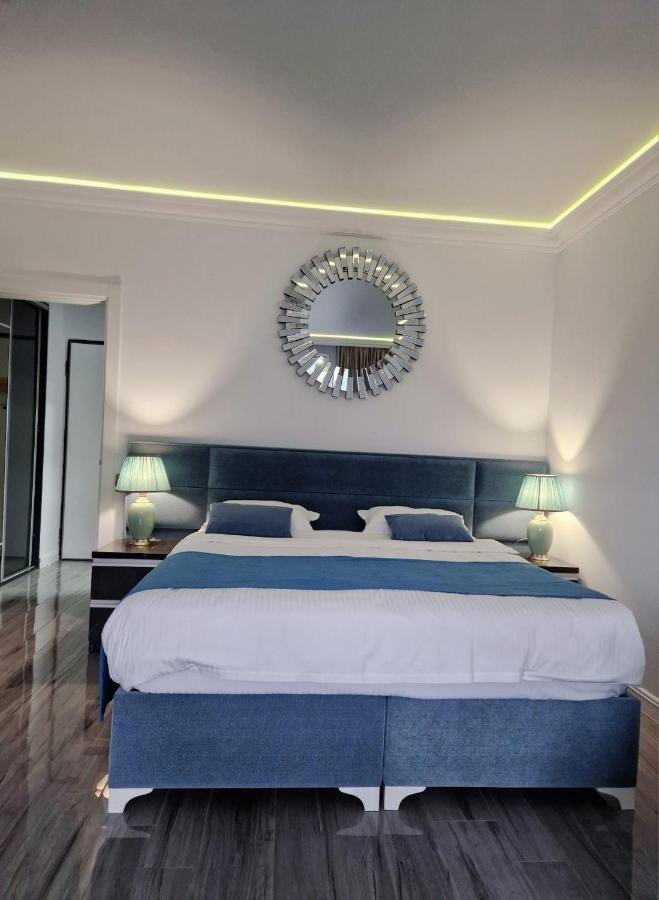 White Tower - Private Studio 106 Mamaia Luaran gambar