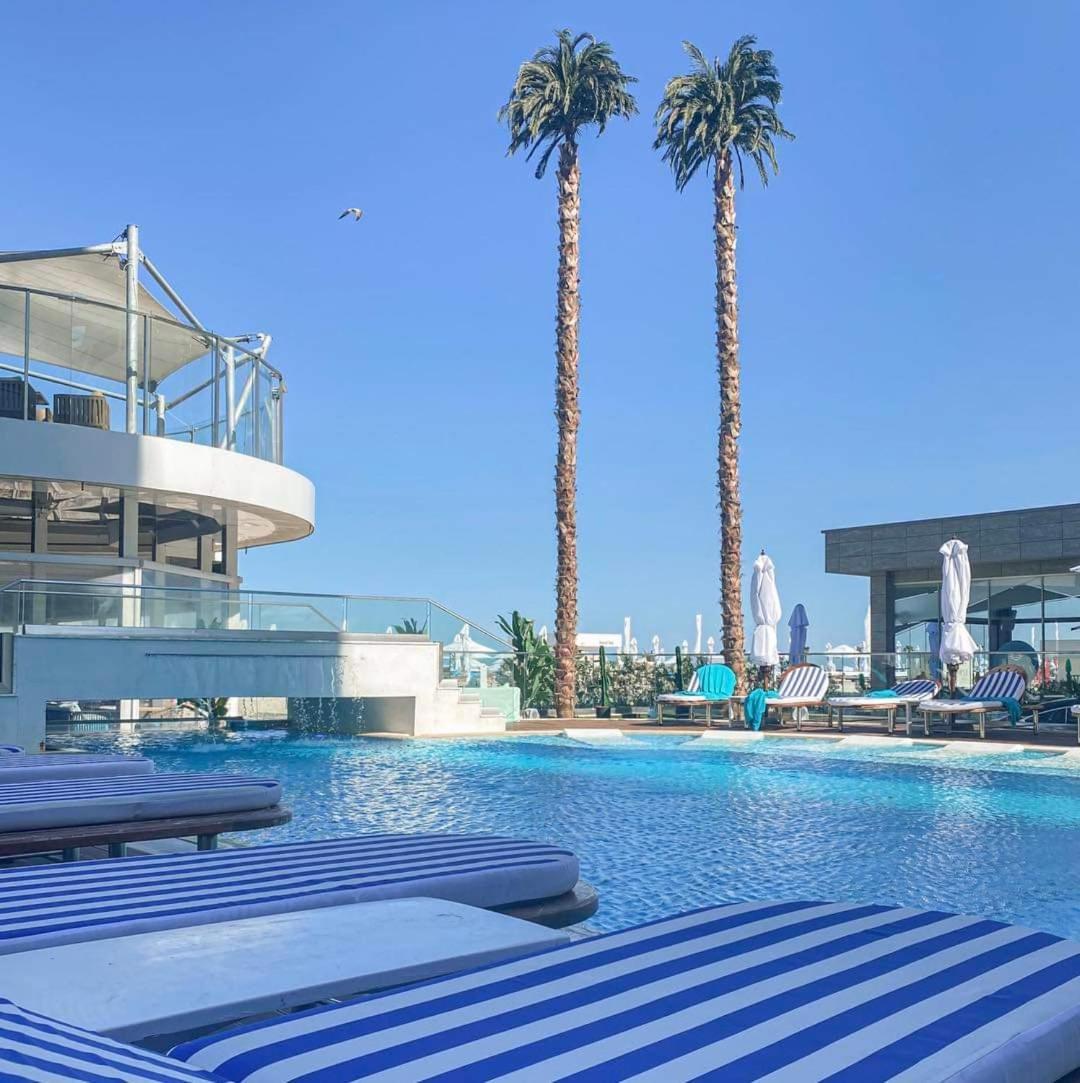 White Tower - Private Studio 106 Mamaia Luaran gambar